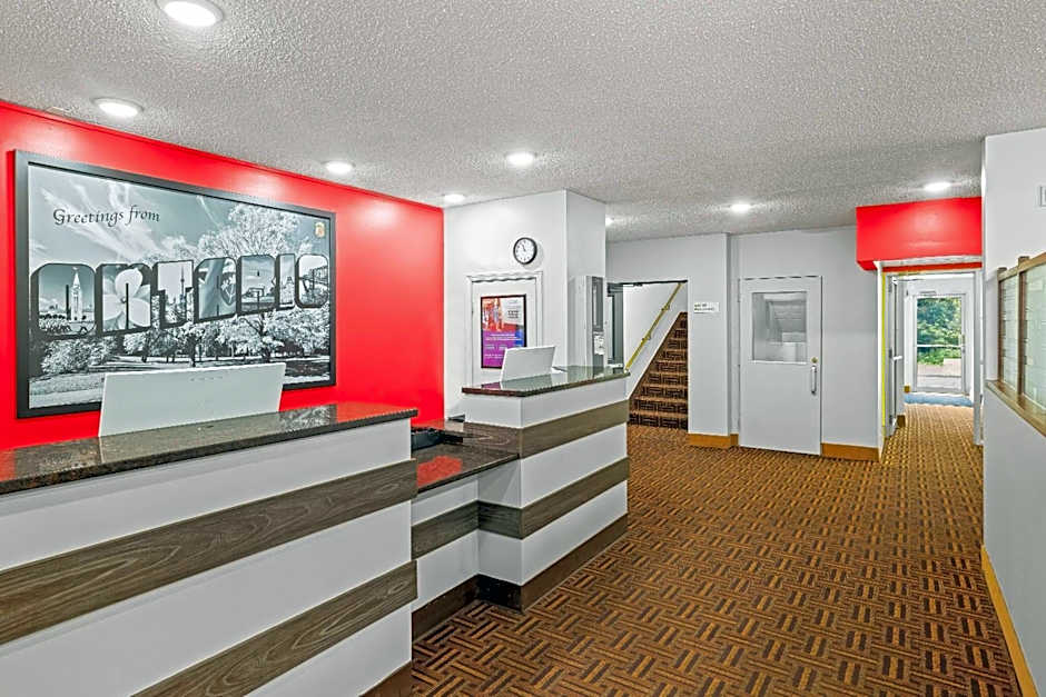 Super 8 by Wyndham Thunder Bay