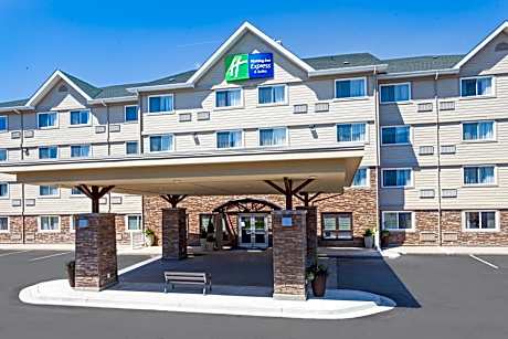 HOLIDAY INN EXPRESS & SUITES FREDERICTON By IHG