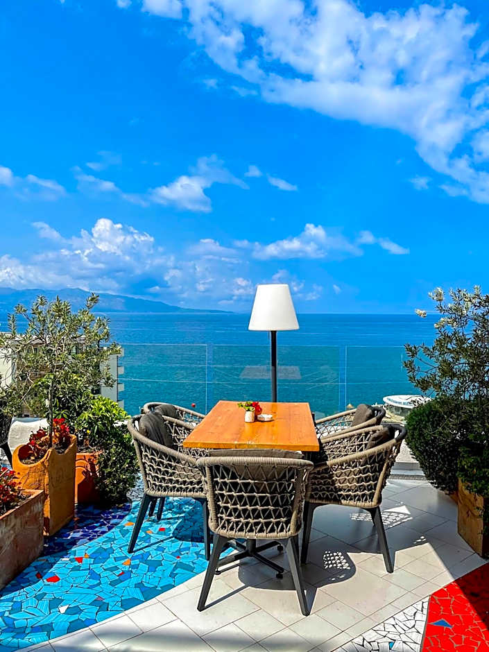 Bougainville Bay Hotel