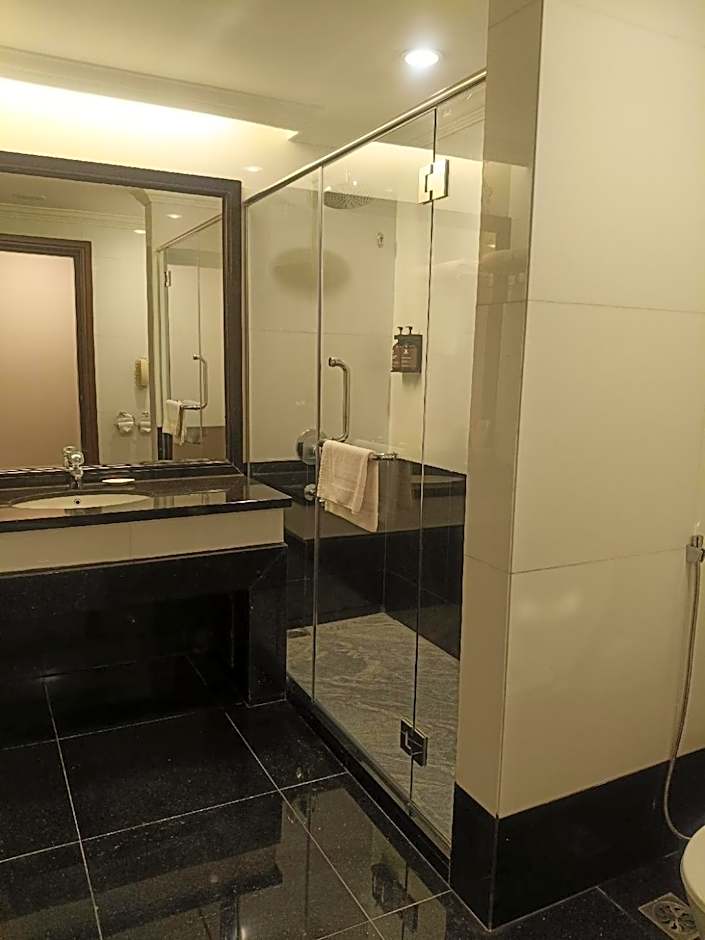 Photo 1 of 4 of Superior 1 King Bed or 2 Beds