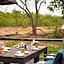 Ndlovu Safari Lodge