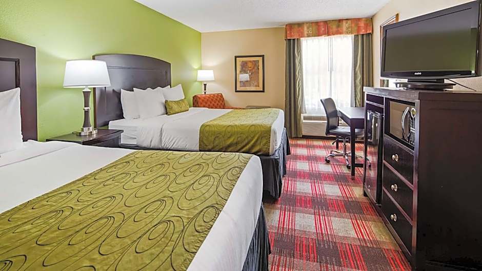 Best Western Plus Addison Dallas Hotel