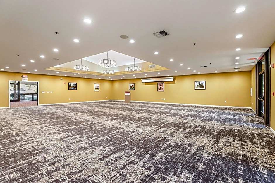 Best Western Plus Sonora Oaks Hotel & Conference Center