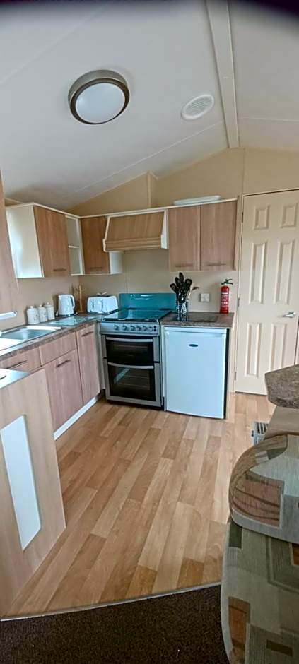 Caravan 76 snowdon summit 016