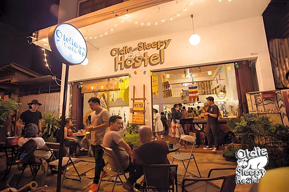 Oldie and Sleepy Hostel