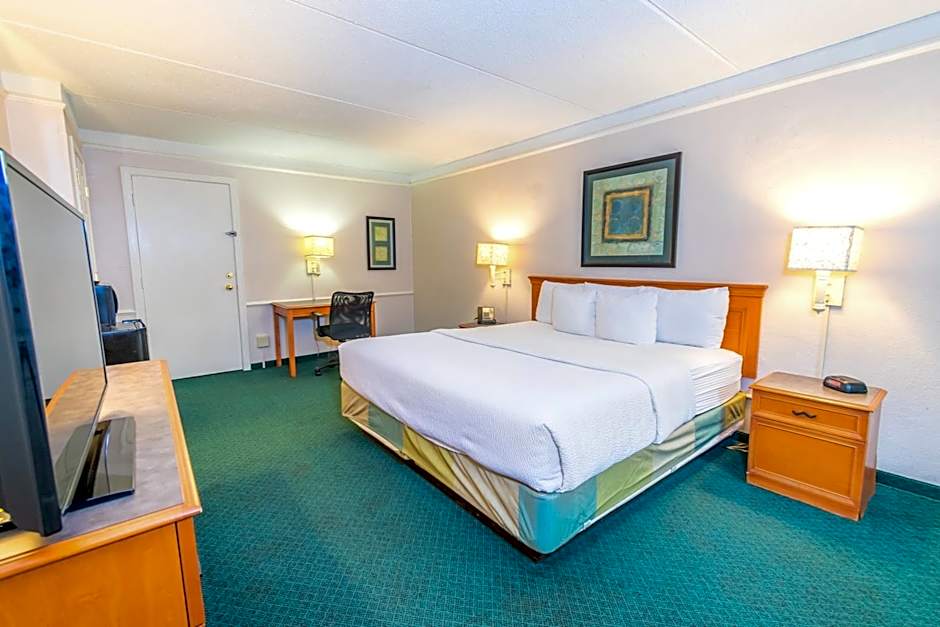 La Quinta Inn & Suites by Wyndham Clute Lake Jackson