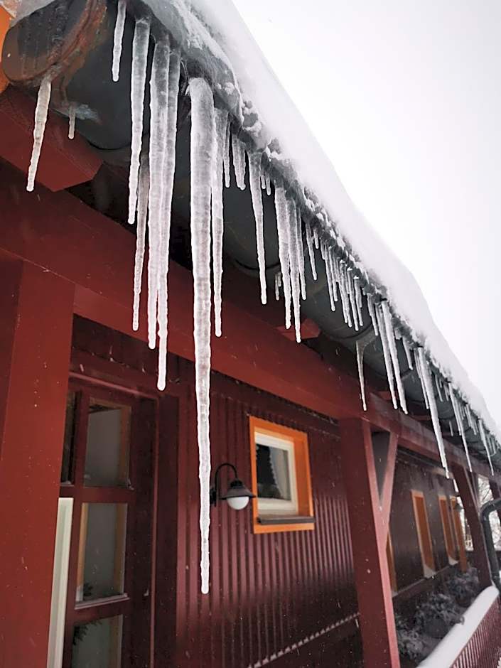 Ferienanlage Zum Silberstollen 2 Häuser am Berg Polderhof und Weißeritzhütte