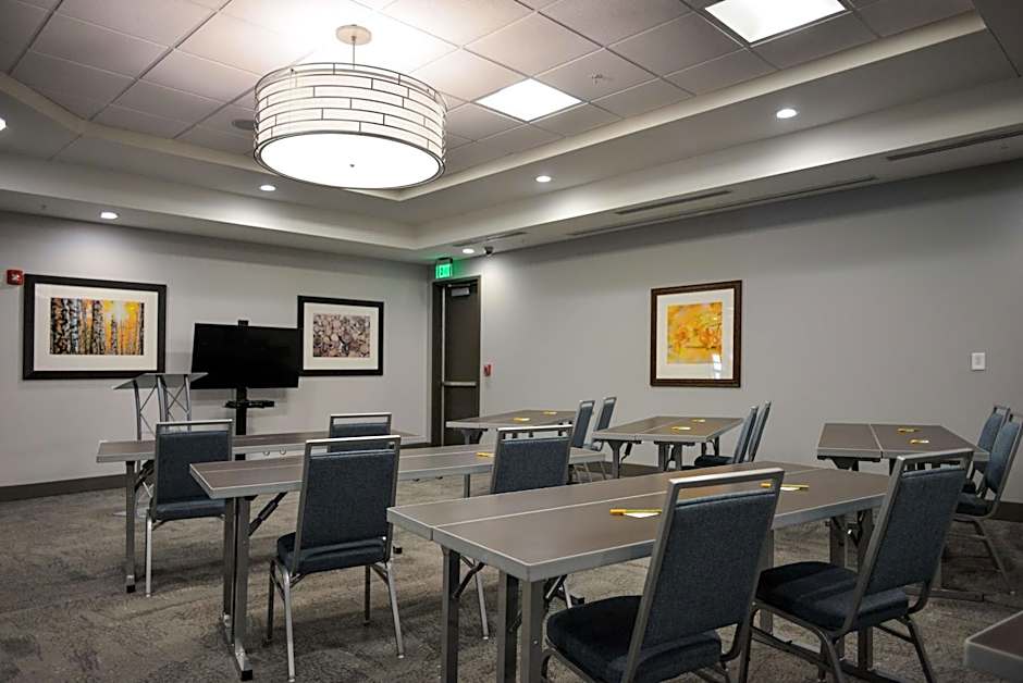 Hilton Garden Inn Louisville Mall Of St. Matthews