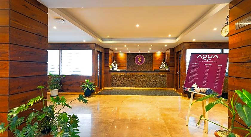 Yashshree Sanderling Mall Road