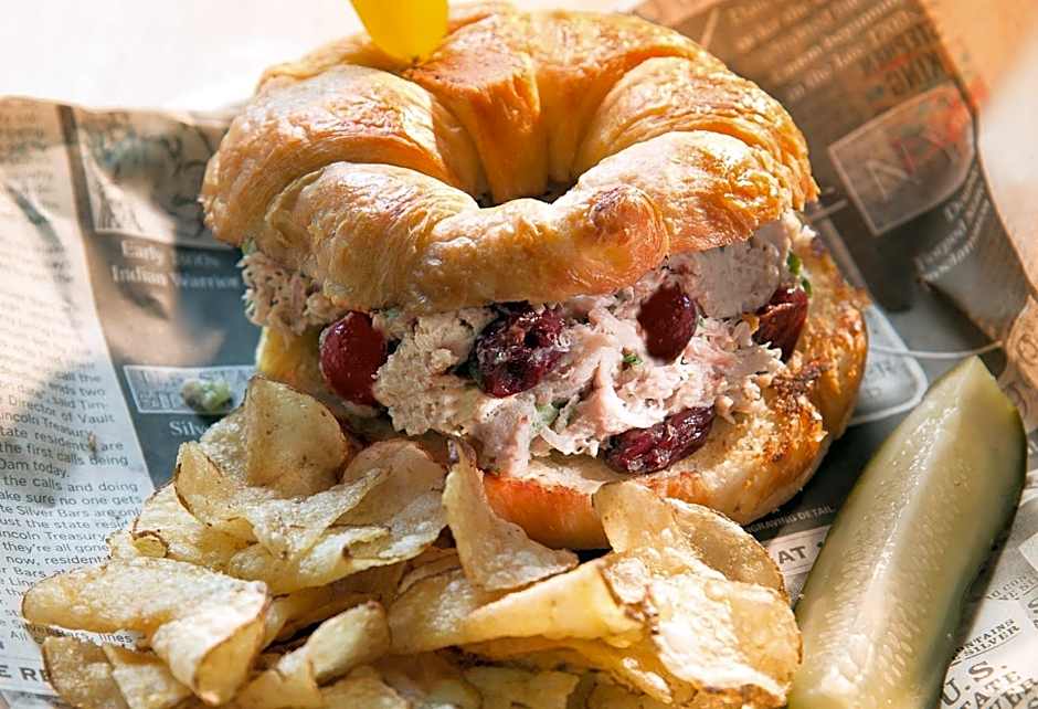 Hotel Indigo Traverse City By IHG