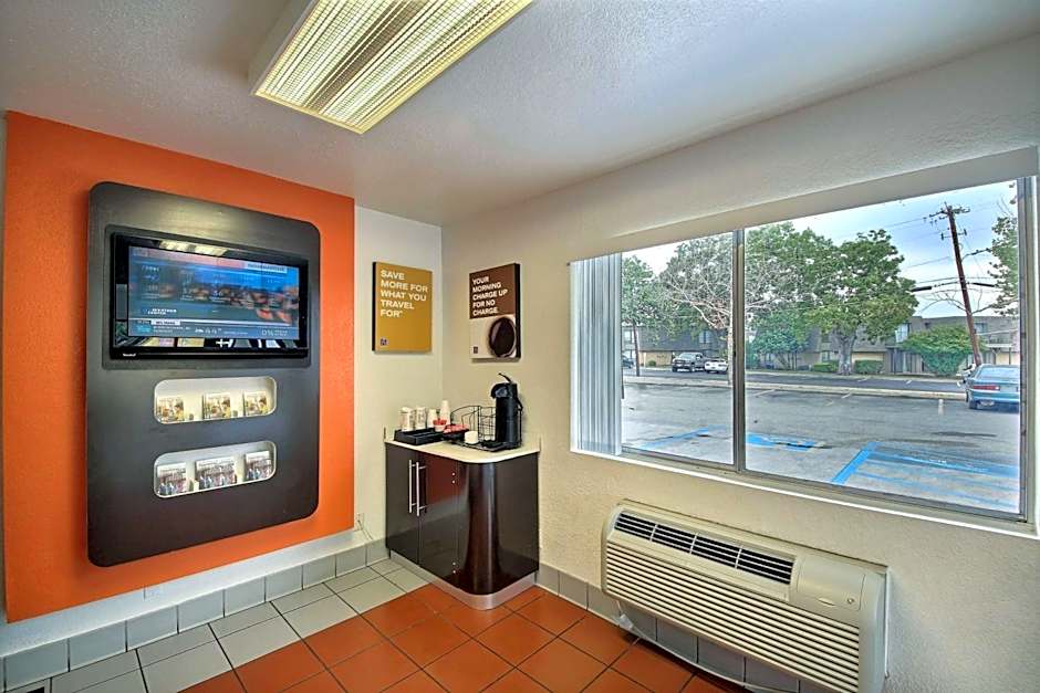 Motel 6-San Marcos, TX