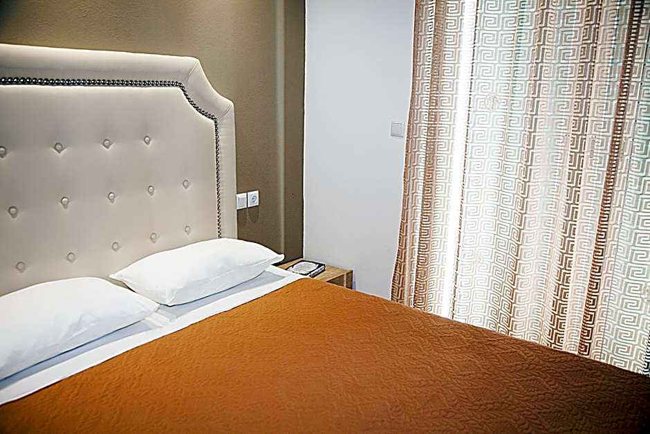 Zeus Hotel