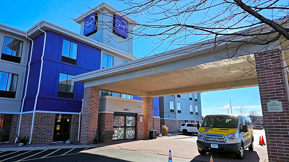 Sleep Inn & Suites Airport
