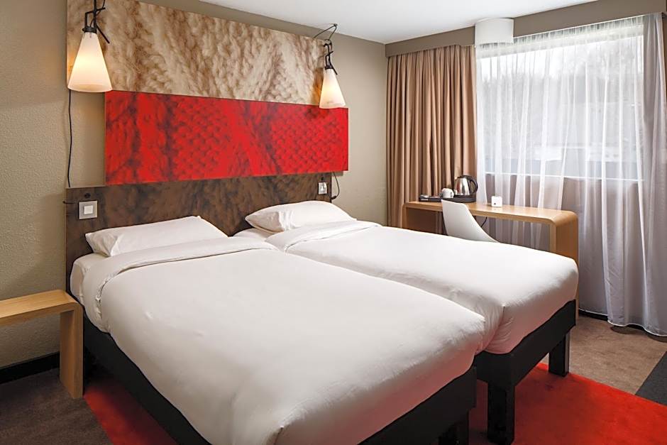 Ibis Coventry South Whitley Hotel