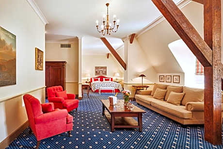 Ullmann Suite