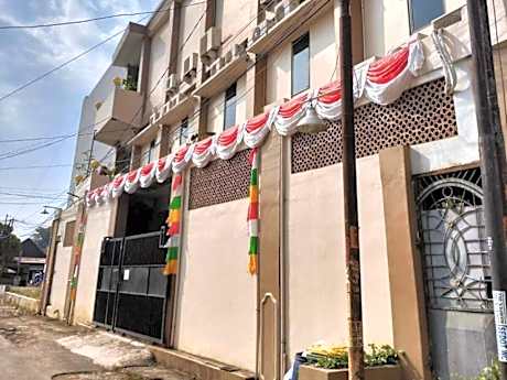 Four Hostel Lampung