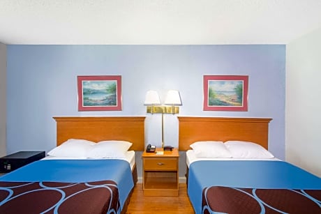 2 Queen Beds Non-Smoking