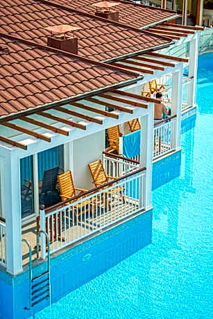 Double Room with Pool View