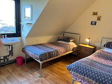 Standard Twin Room with Garden View