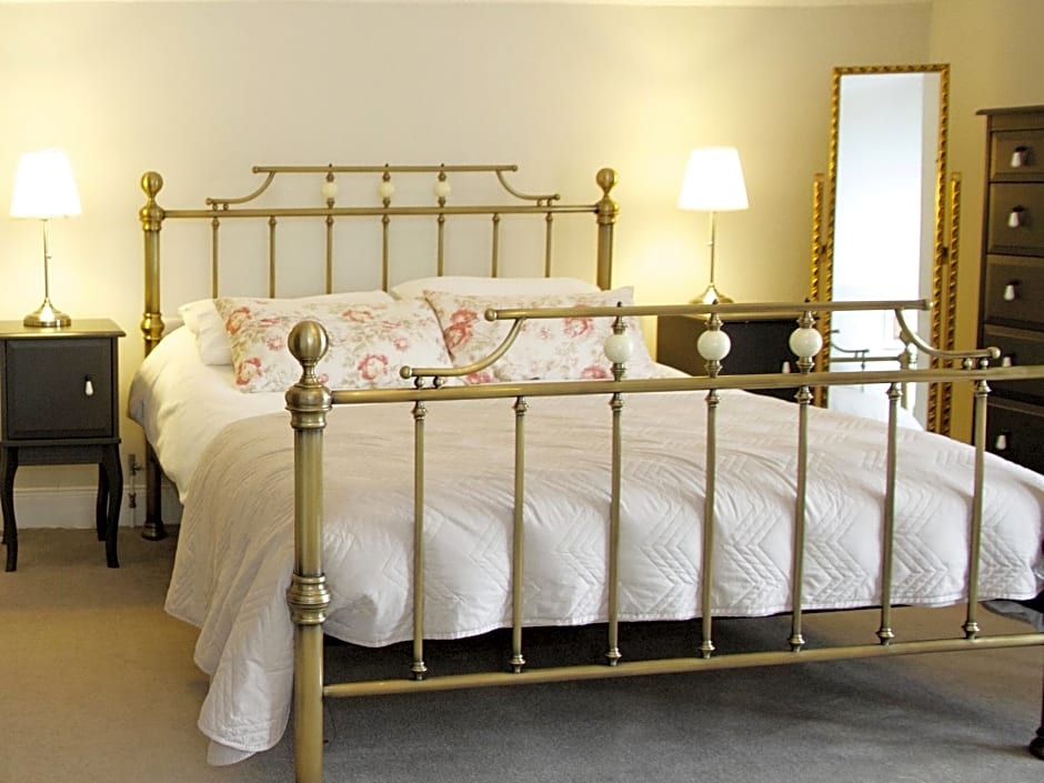 Maryville House Tearooms & Boutique B&B