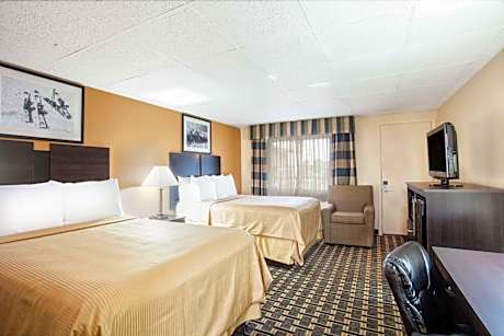 Double Room with Two Double Beds - Non-Smoking