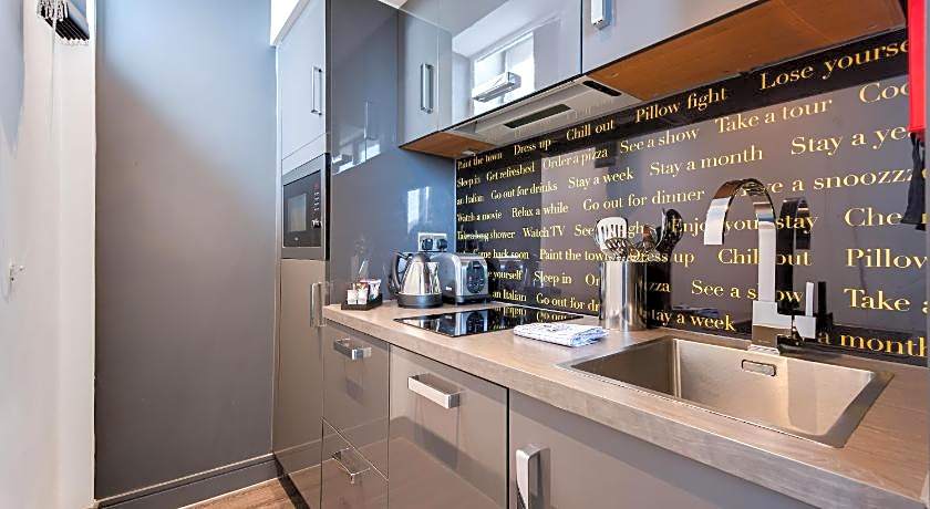 Aparthotel Roomzzz Nottingham City