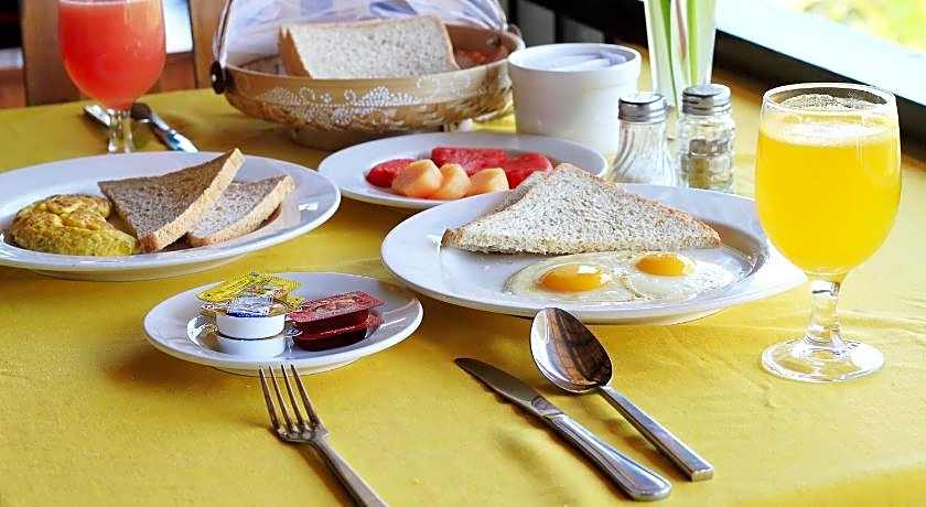 Puri Sari Beach Hotel