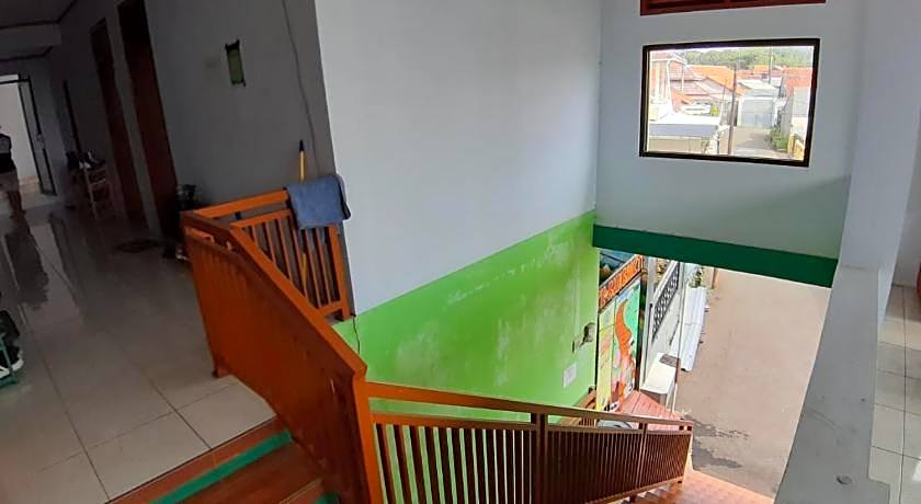 OYO Life 2884 Wisma Jatnika Syariah