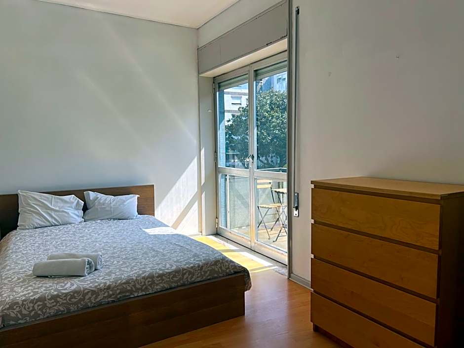 Smile4Porto Guest House