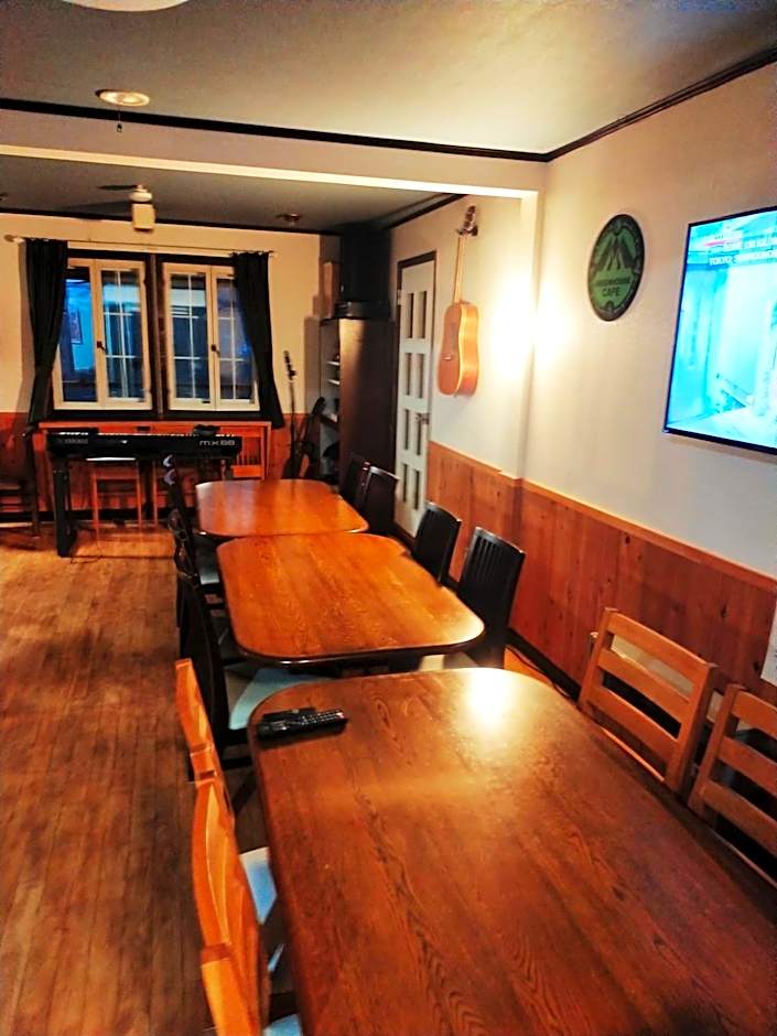 Madarao Mountain Lodge