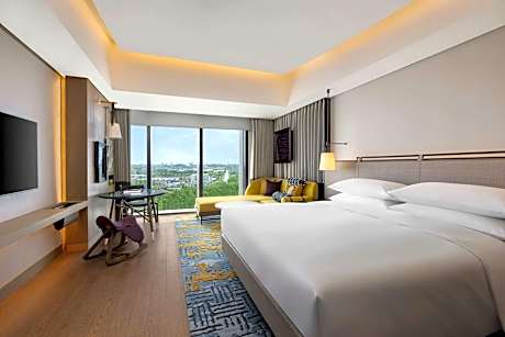 Landscape King Room, Guest room, 1 King, Olympic Park view, High floor