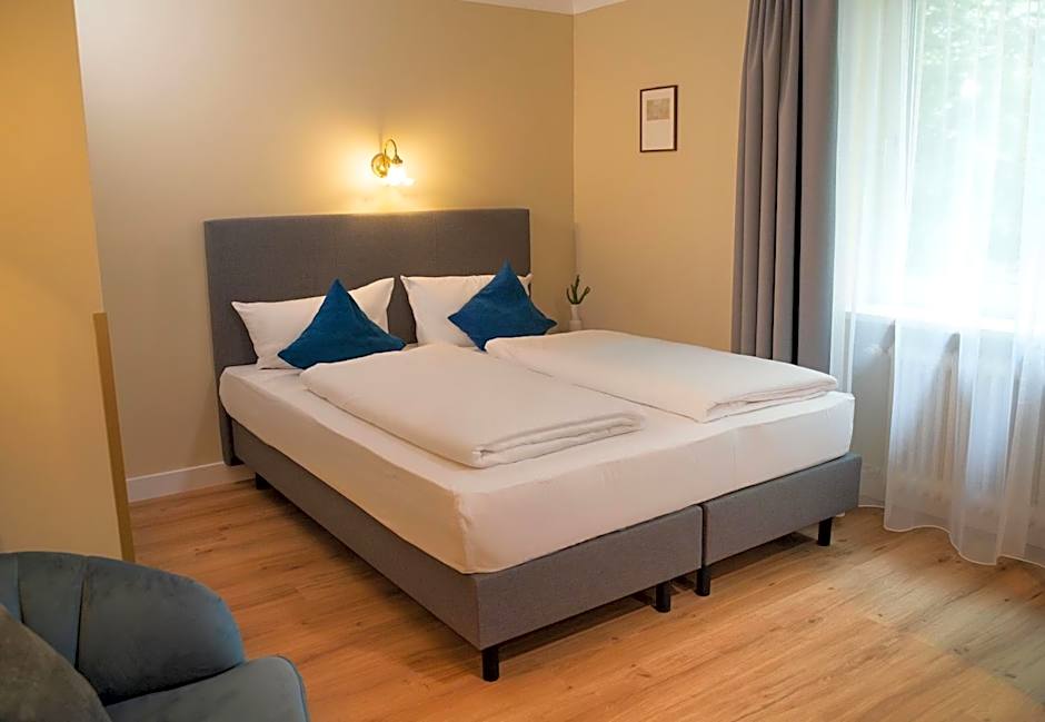 Hotel Altmünchen by Blattl