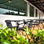 The charlotte smart hotel lopburi