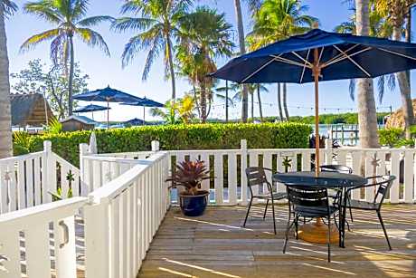 Coconut Palm Inn