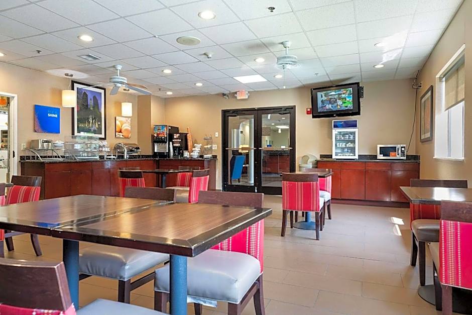 Comfort Suites Lombard - Addison
