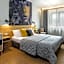 Art & Garden Residence