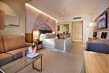 Junior Suite Deluxe Ocean Front - Elite Club