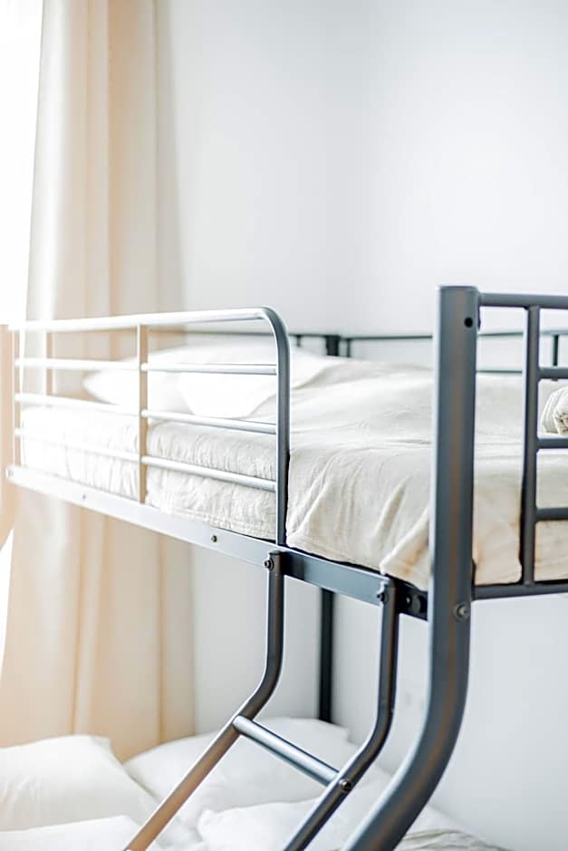 Modern Central City Rooms