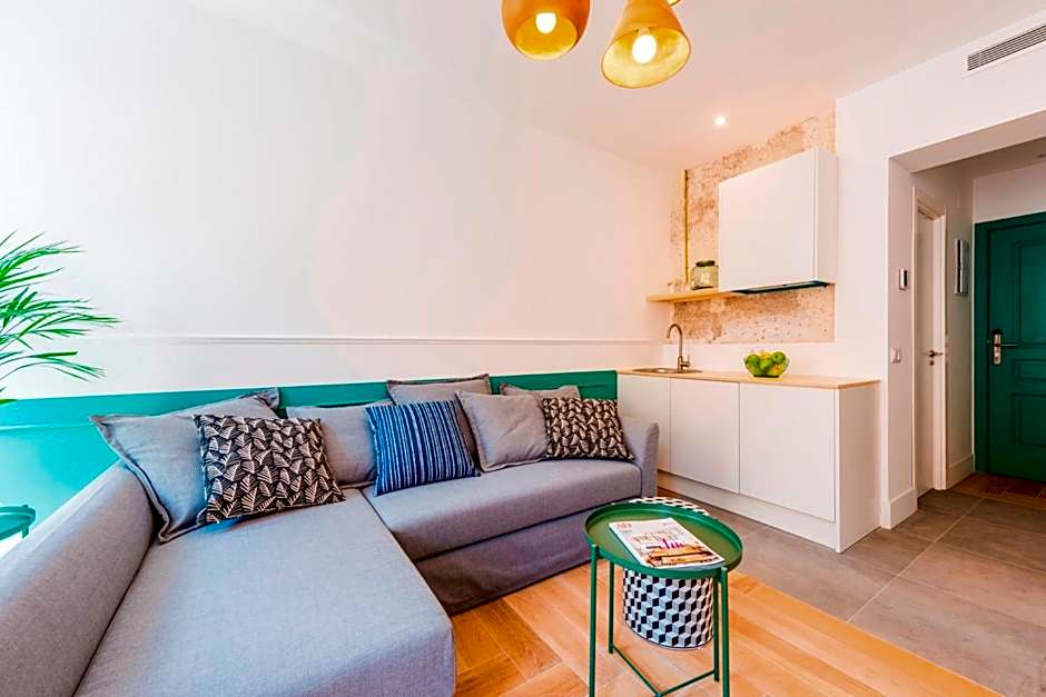 Be Mate Gran Vía Suites