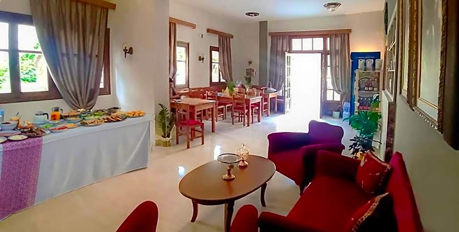 Eva Marina Hotel