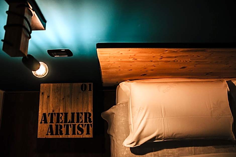 TRAVEL STATION Bedandbreakfast