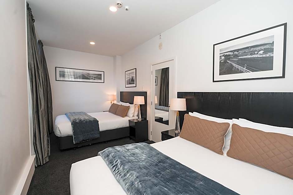 Gilmer Apartment Hotel