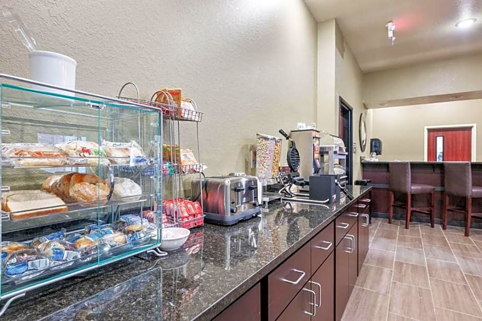 Cobblestone Hotel & Suites - Mosinee