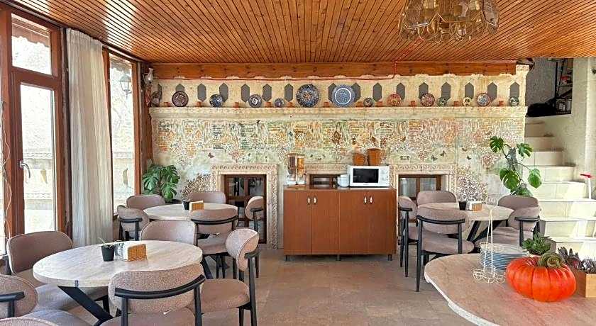 Nature Park Cave Hotel