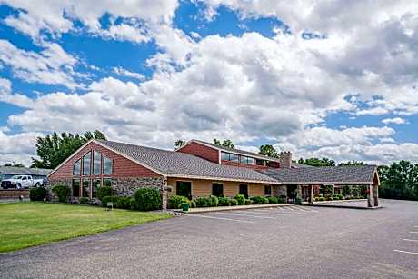AmericInn by Wyndham Detroit Lakes