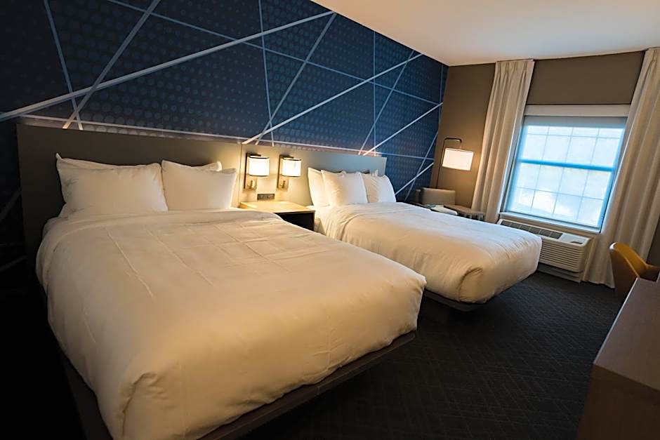 Comfort Inn & Suites River City Decatur
