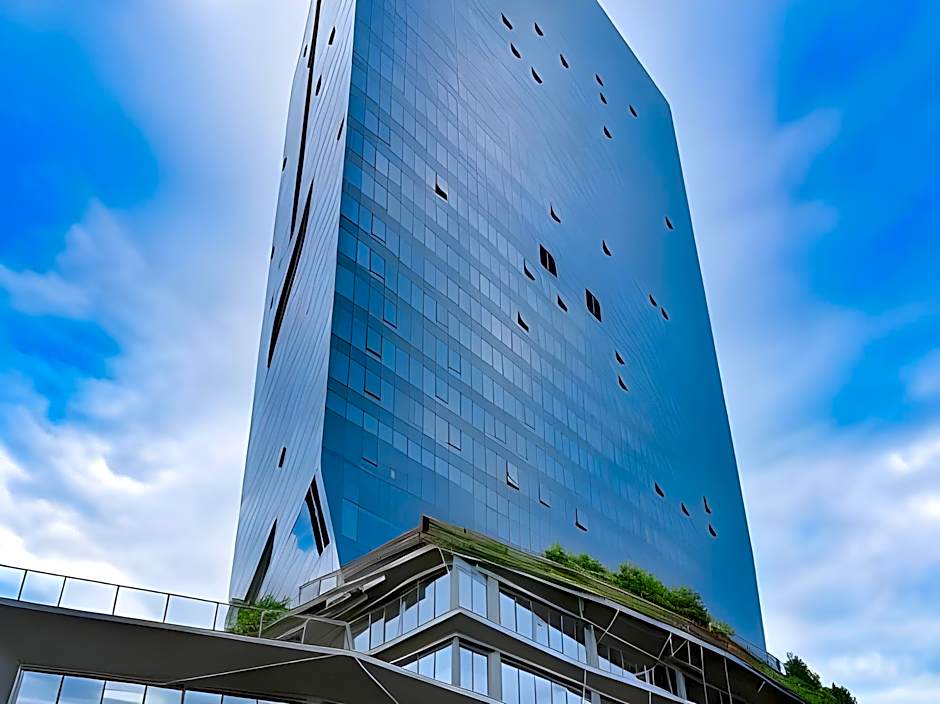 Centro Westside by Rotana