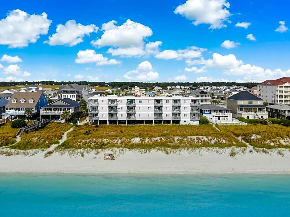 2BR, 2Bath condo Oceanfront Getaway with pool