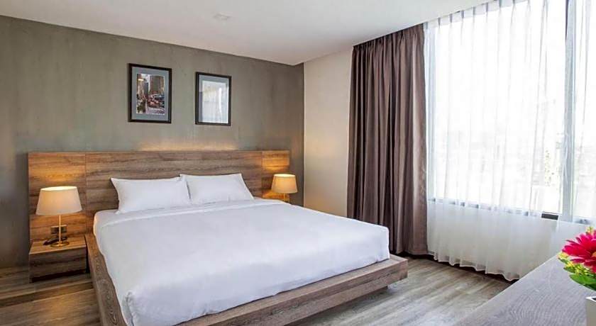 B2 Bangna Premier Hotel