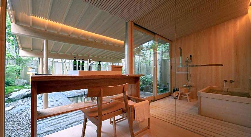 Ryokan Yakakutei